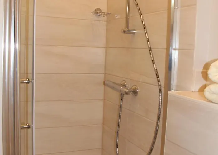 Stars Essener Strasse Апартаменты *