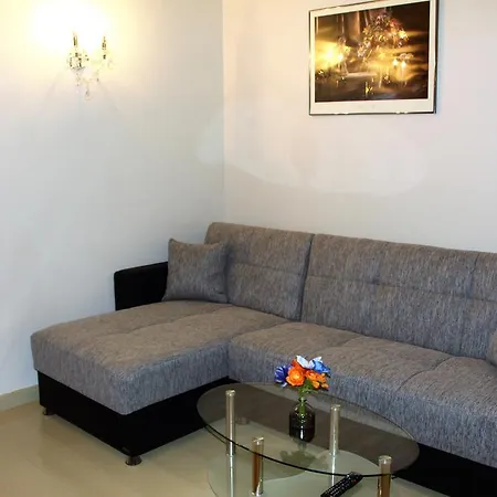 Stars Essener Strasse * Berlin