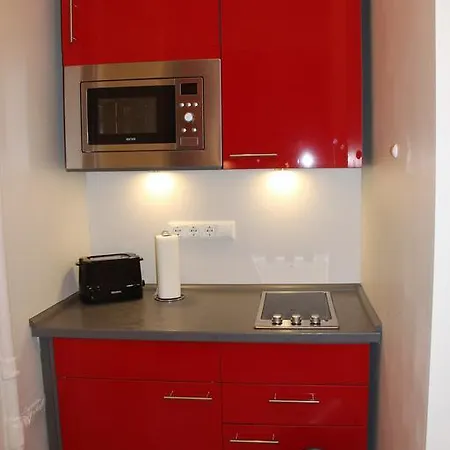 Stars Essener Strasse * Berlin