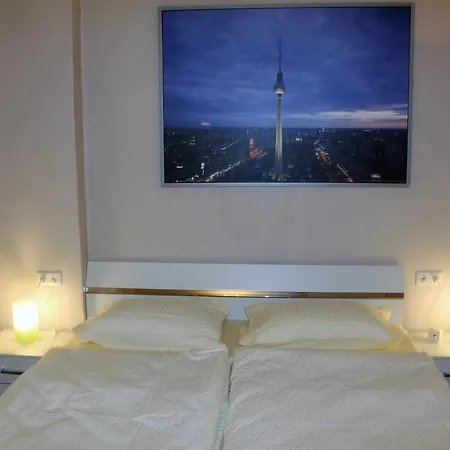 Stars Essener Strasse Apartament Berlin