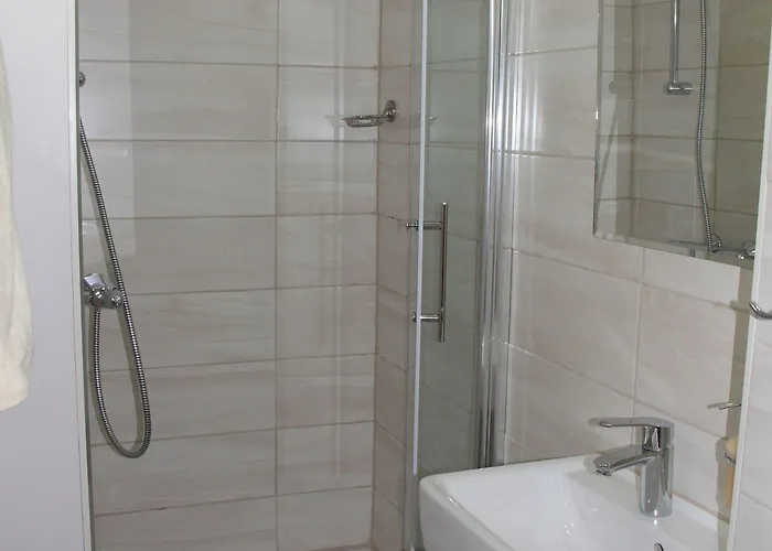 Stars Essener Strasse Apartamento *