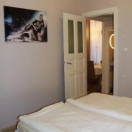 Stars Essener Strasse *