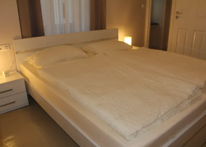 Stars Essener Strasse *